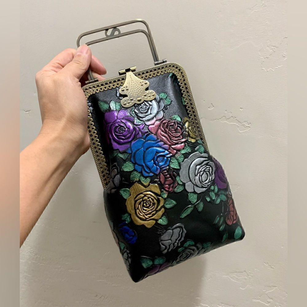 Handmade Genuine Embossed Rose Cowhide Clutch/Phone Case, Kiss Clasp/Clip Pouch